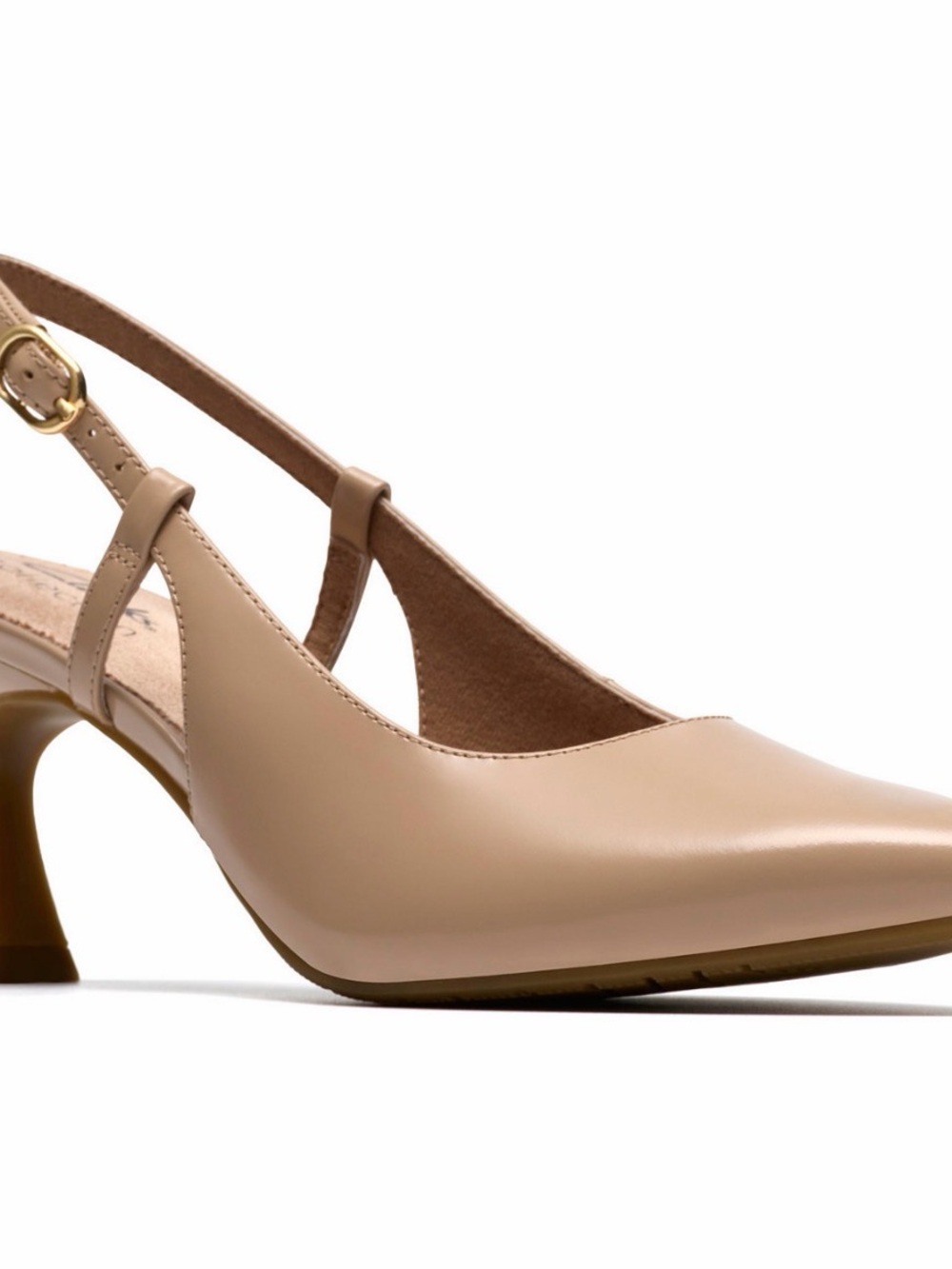 Clarks Tammitha Pointed Slingback Mid Heel Pump in Nude